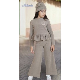 Nekenia Winter Girl Light Brown Set